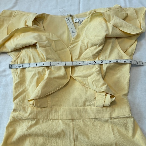 NEW She + Sky Medium Yellow Ruffle Romper ~ Feminine Flirty Coquette - Picture 3 of 8
